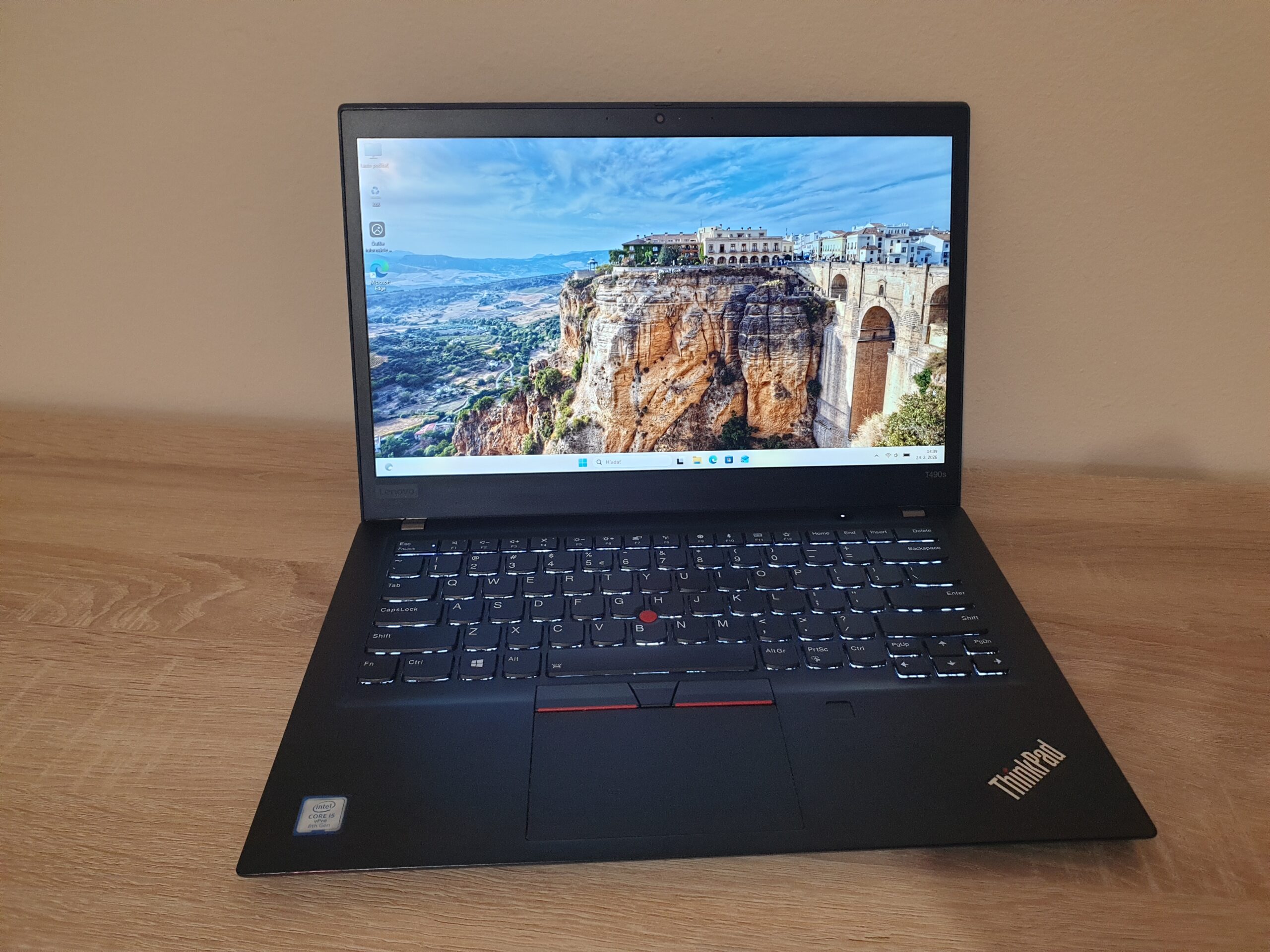 Lenovo ThinkPad T490s