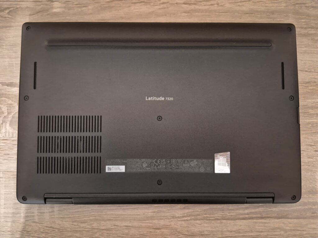 Dell Latitude 7320