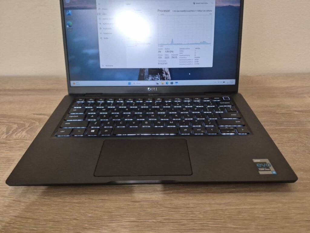 Dell Latitude 7320