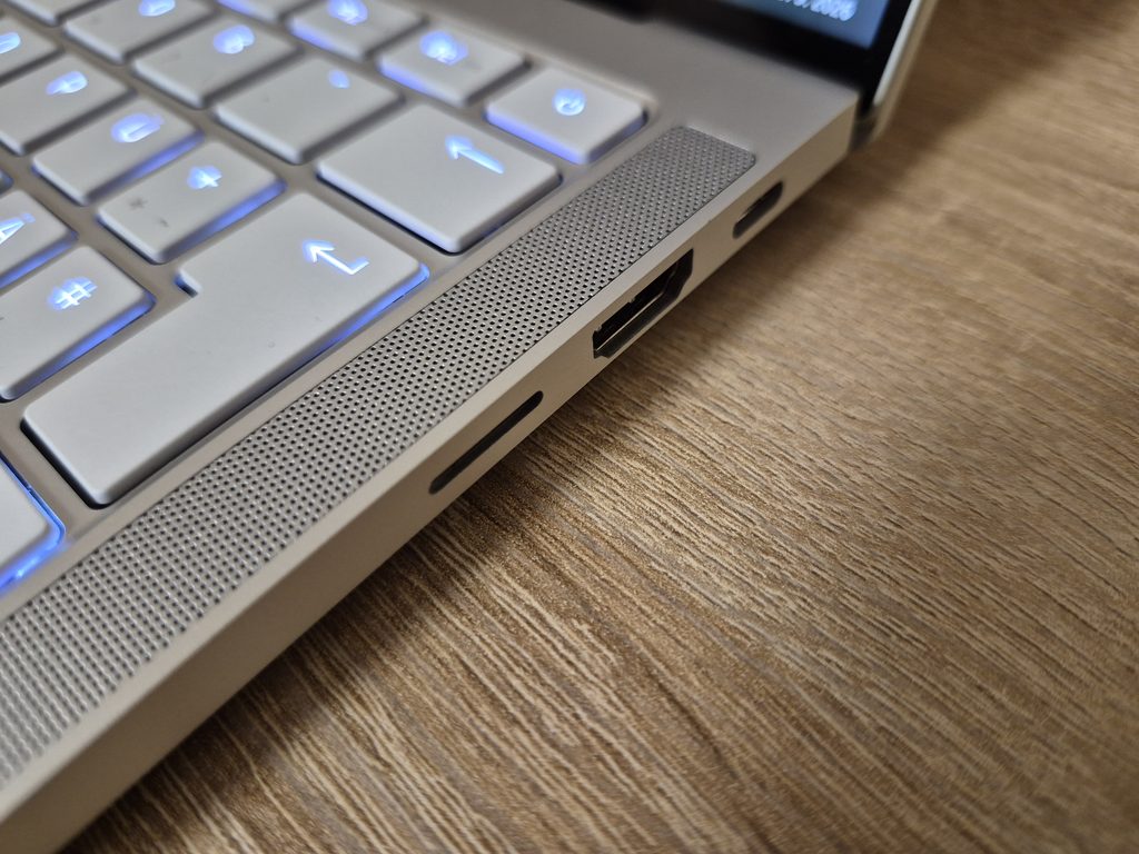 Razer Book 13