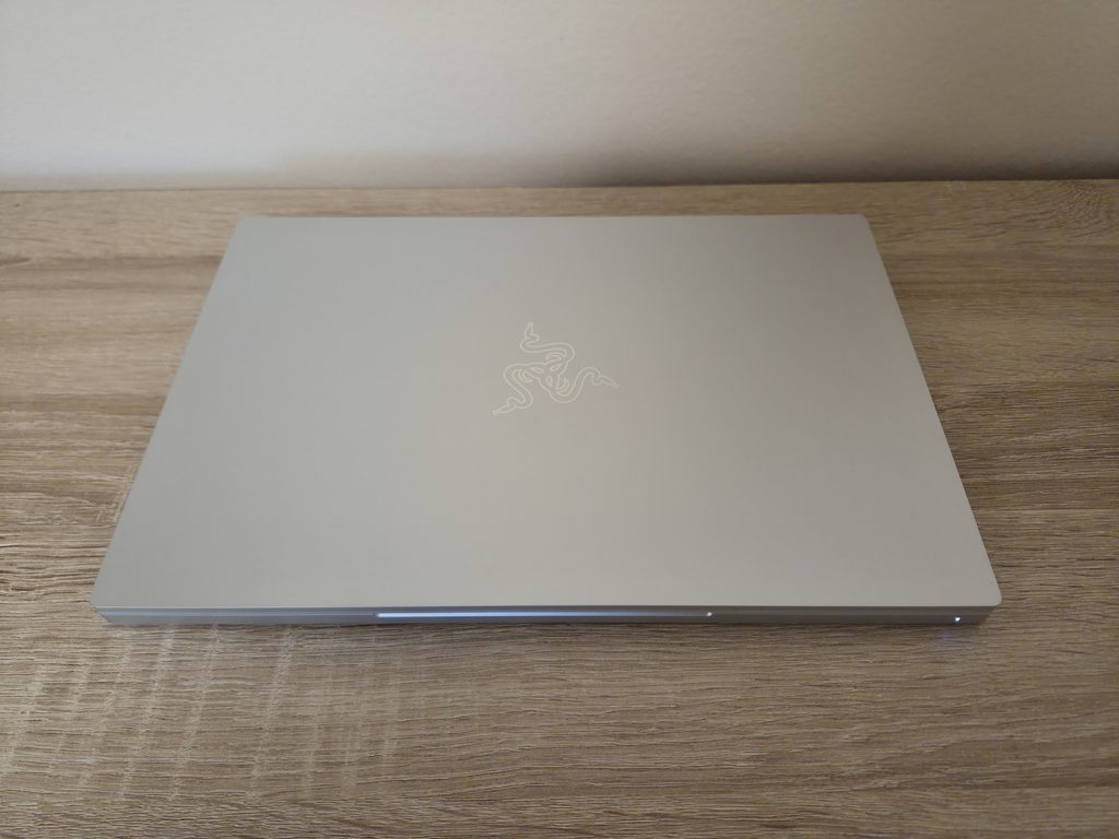 Razer Book 13